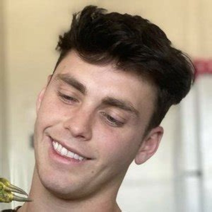 Bailey Payne (Gymnast) - Age, Birthday, Bio, Facts, Family, Net Worth, Height & More