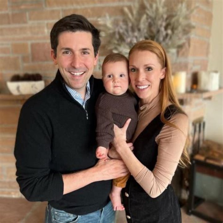 Bobby Biography, Age, Height, Wife, Net Worth, Family