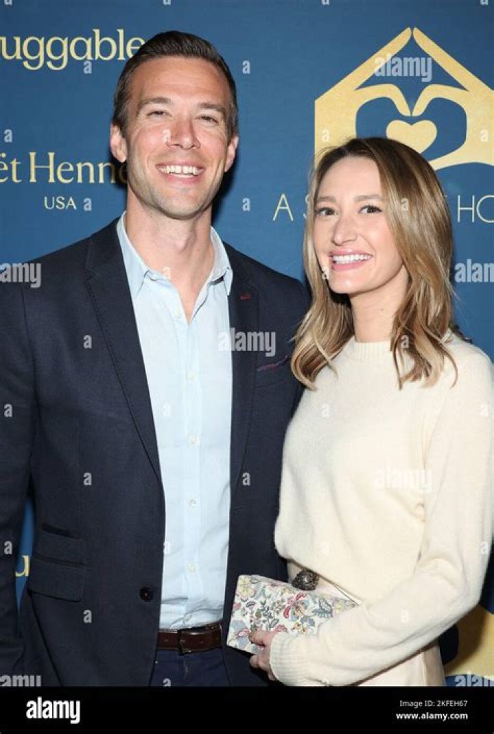 Emily Black Favreau Age - Bio, Wiki, Height, Net Worth, Relationship (2023)