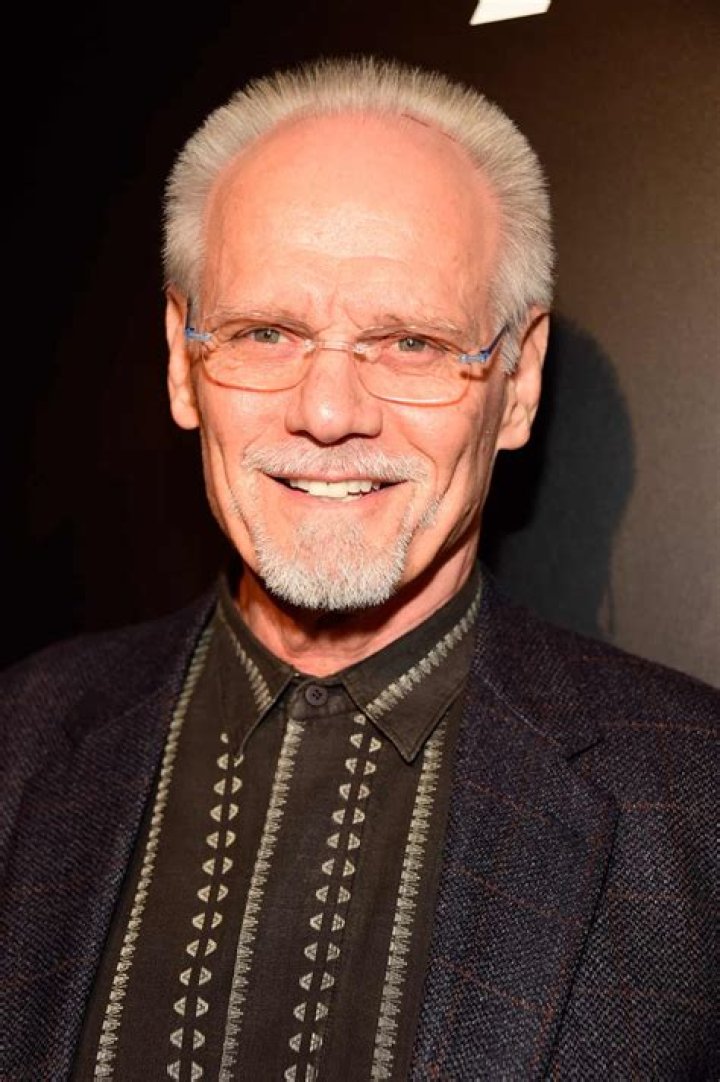 How tall is Fred Dryer