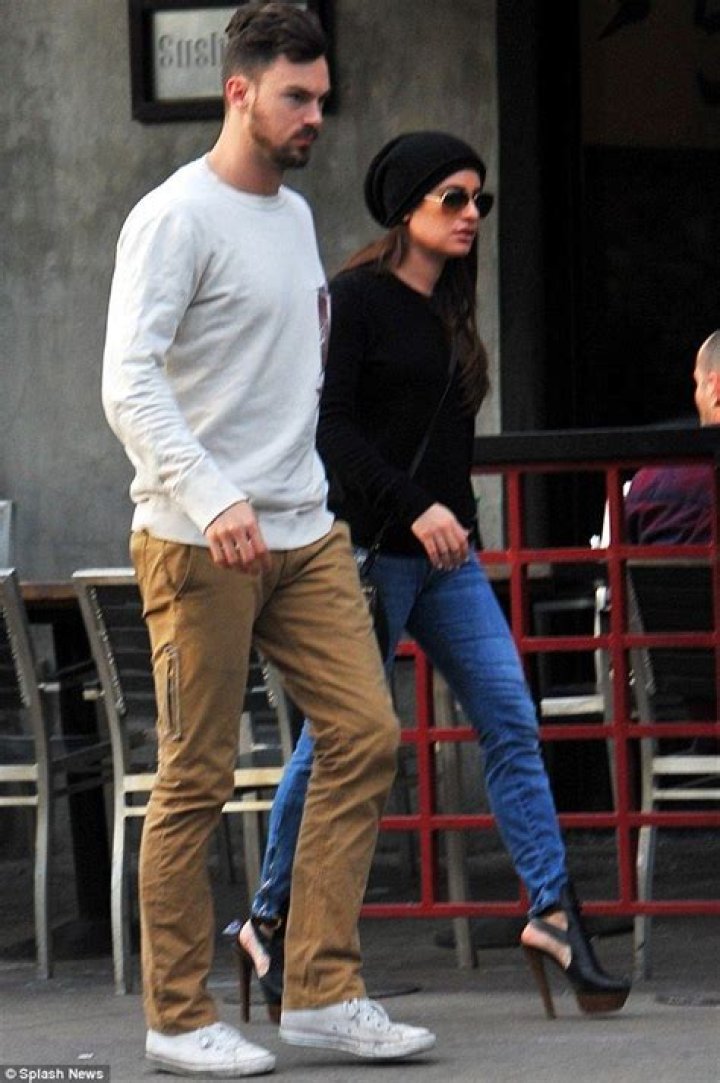 How tall is Lea Michele