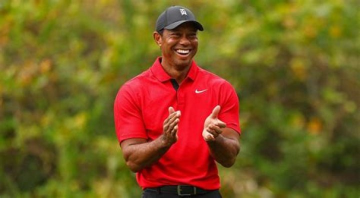How tall is Tiger Woods