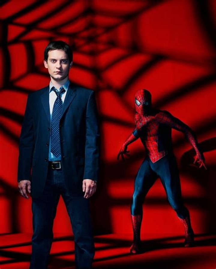 How tall is Tobey Maguire