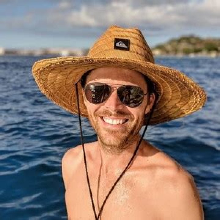 Jason Wynn Bio | Age, Wiki, Net worth, Height, Biography, Wife, Traveler|