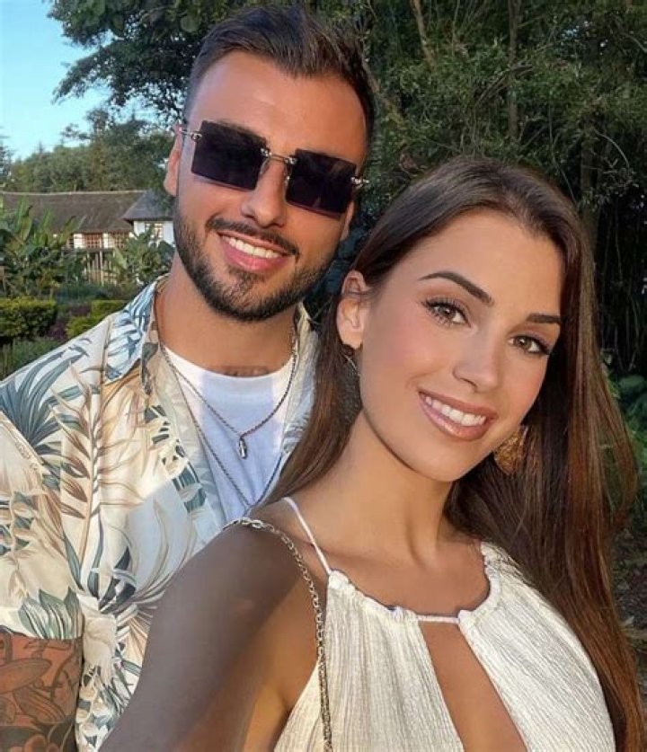 Jonathan Clauss Copine