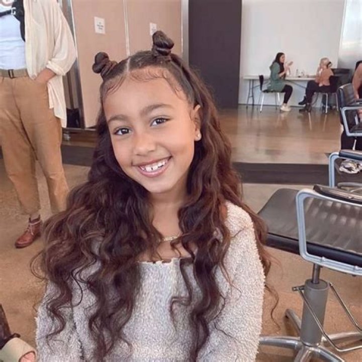 Junior Walker (Jazz Singer) - Age, Birthday, Bio, Facts, Family, Net Worth, Height & More