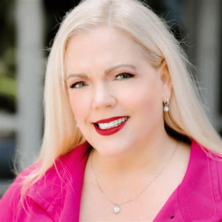 Kim Woolery – Celebsgraphy