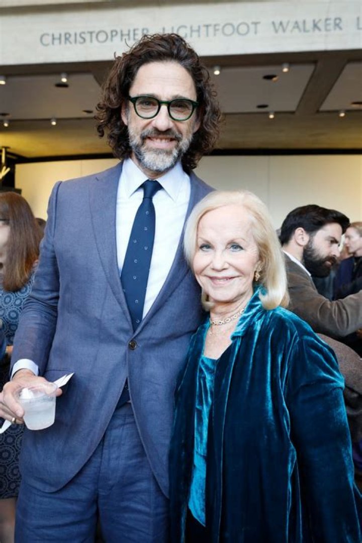 Linda LeRoy Janklow Biography, Age, Height, Husband, Net Worth, Family