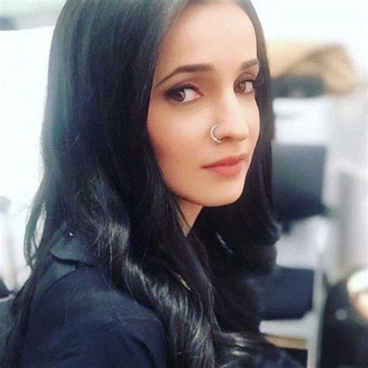 Sanaya Irani Wiki, Biography, Age, Height, Family, Net Worth