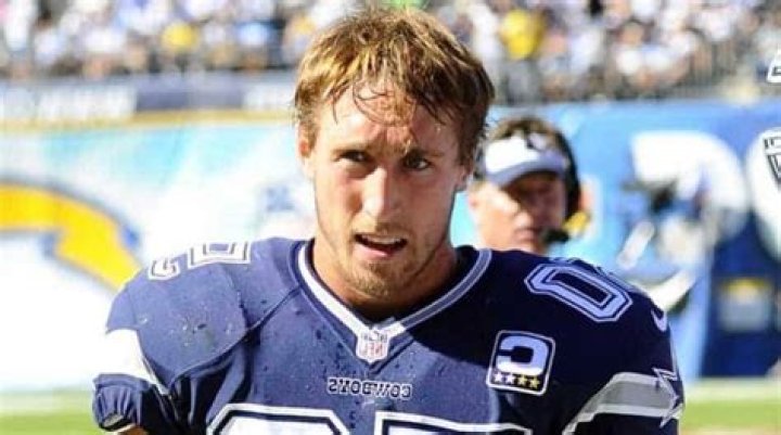 Sean Lee Net Worth, Salary, Age, Wife, Wiki-Bio. 2022