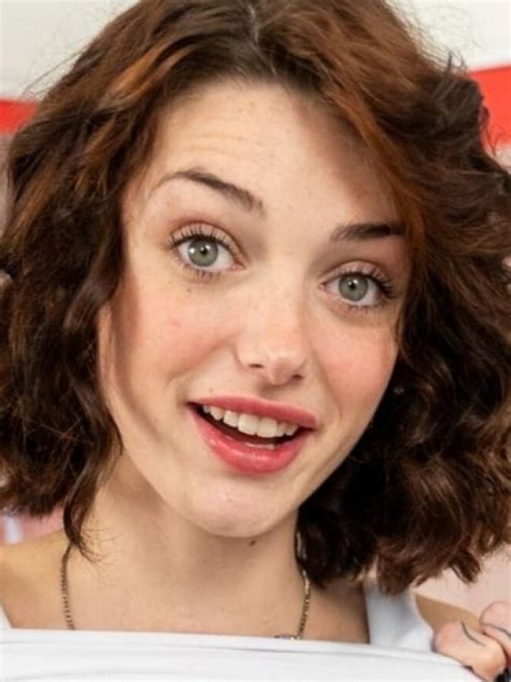 Sira Kante Bio & Wiki: Net Worth, Age, Height & Weight