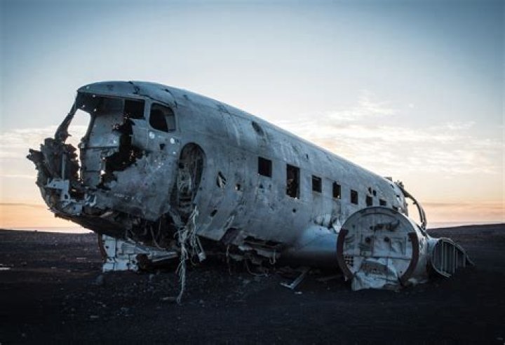 When Two Planes Crashed Over India